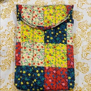 BAGGU Multicolor Floral Puffy Tablet Sleeve 14in